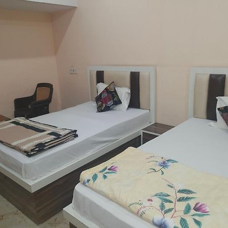 The Orchid Villa Homestay - Walkable Distance From Taj Mahal Agra  Exterior photo