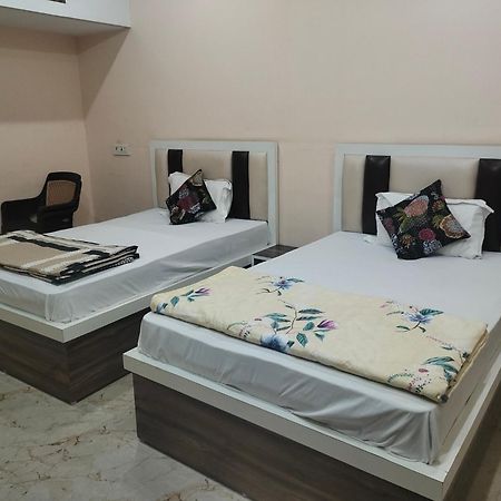 The Orchid Villa Homestay - Walkable Distance From Taj Mahal Agra  Exterior photo