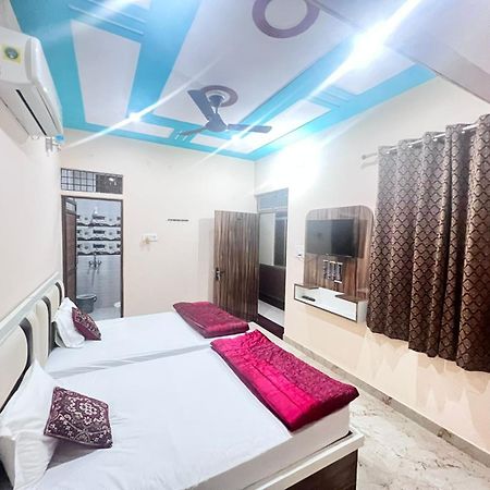 The Orchid Villa Homestay - Walkable Distance From Taj Mahal Agra  Exterior photo