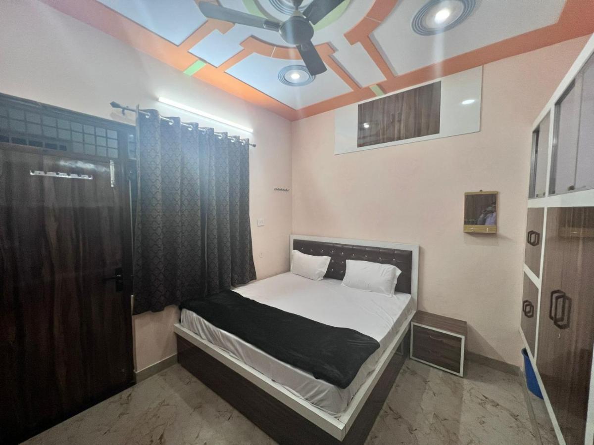 The Orchid Villa Homestay - Walkable Distance From Taj Mahal Agra  Exterior photo