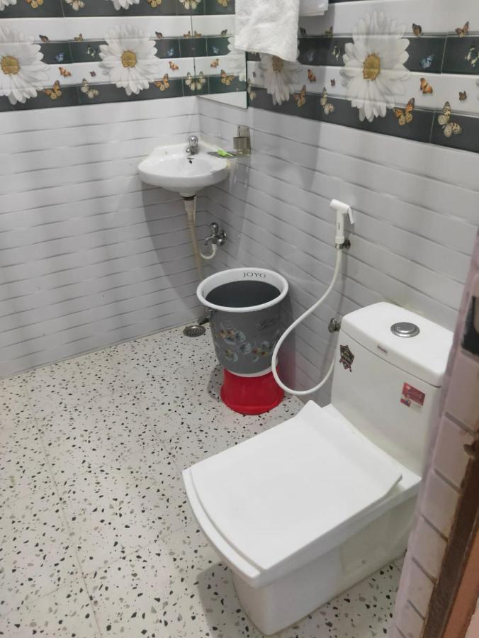 The Orchid Villa Homestay - Walkable Distance From Taj Mahal Agra  Exterior photo