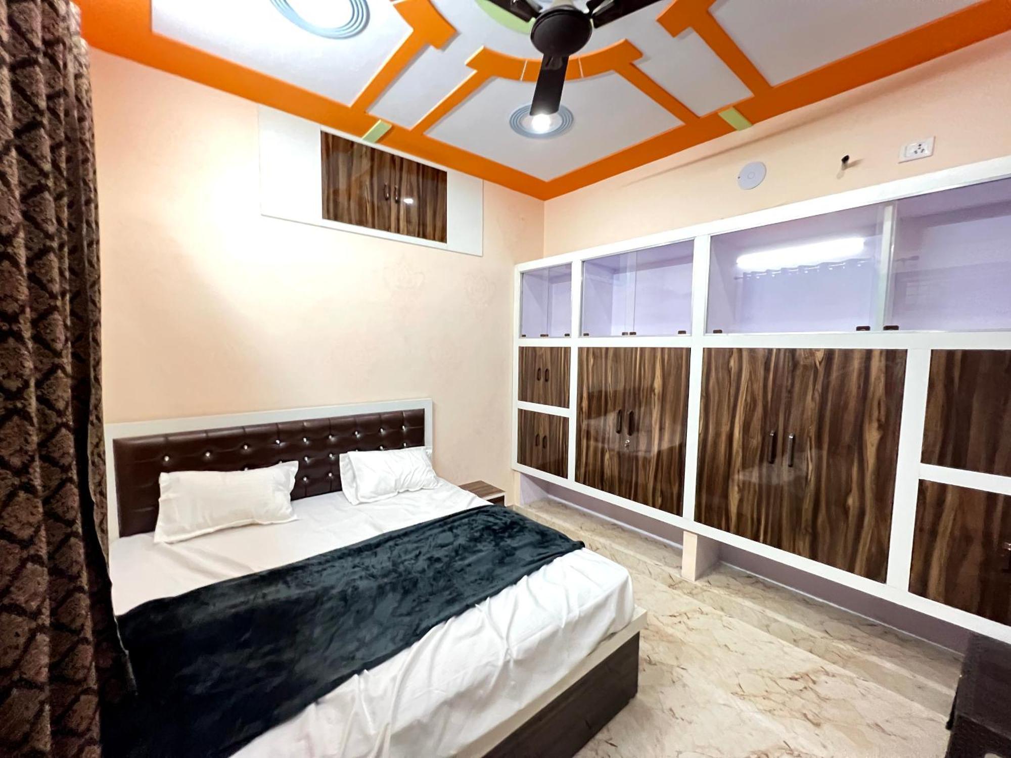 The Orchid Villa Homestay - Walkable Distance From Taj Mahal Agra  Exterior photo